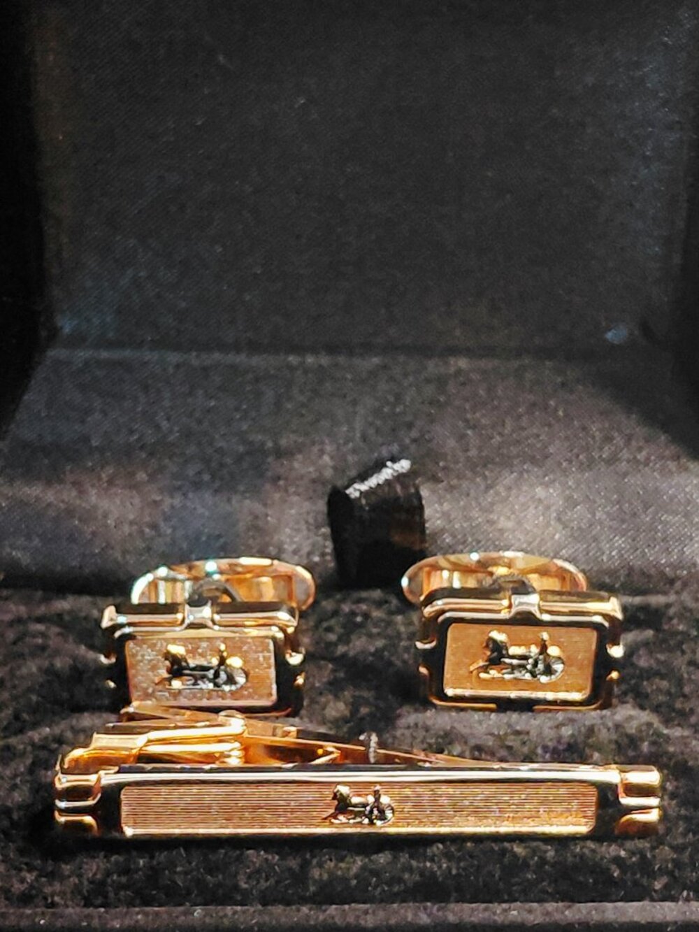 Vintage Celine Horse Carriage Cufflinks & Tie Bar Set – Boxed